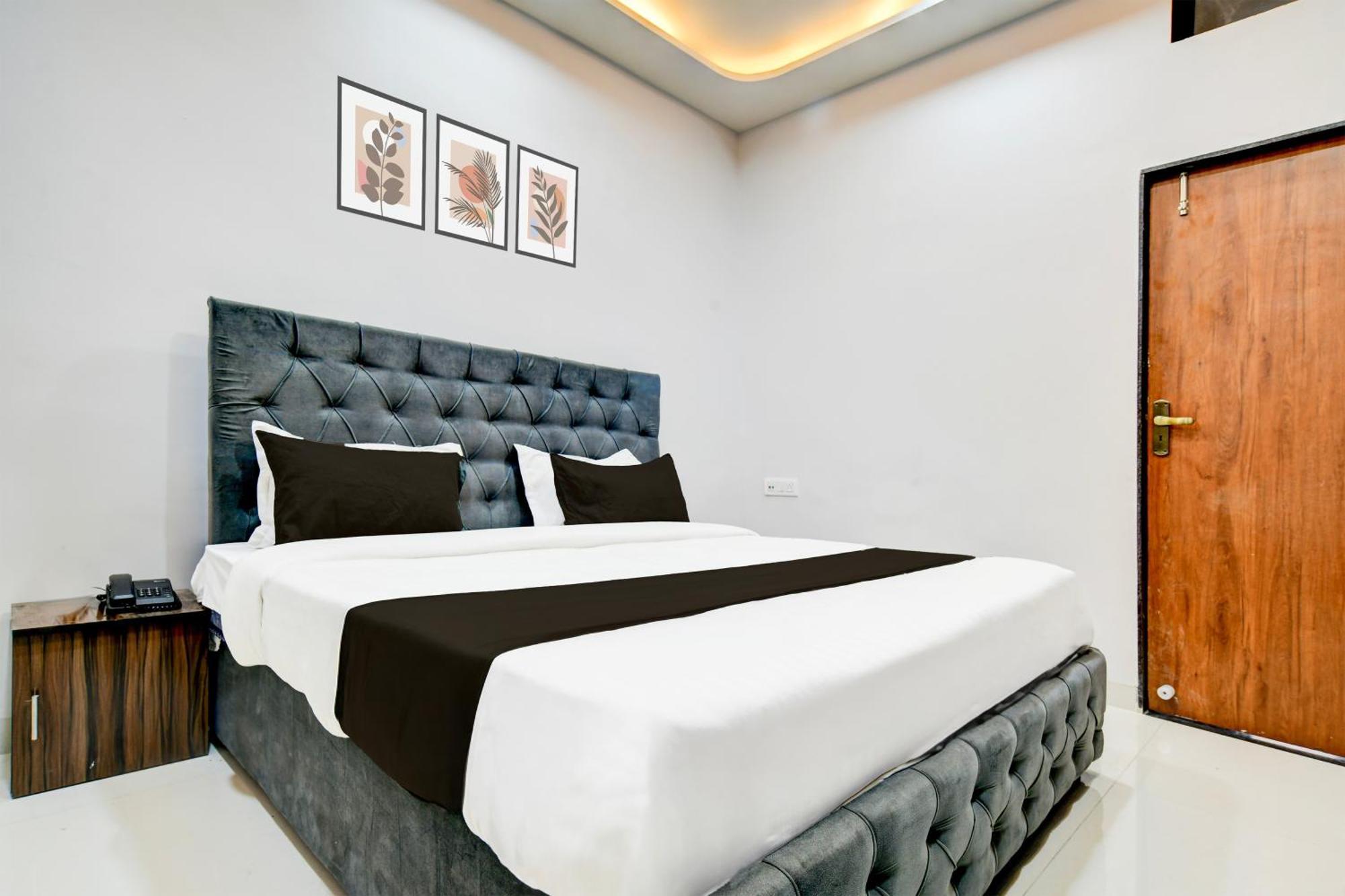 Super Hotel O D.V Near Medanta Hospital אינדורה מראה חיצוני תמונה